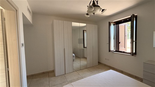 Villa Di 2 Vani, Veranda, Box. Ristrutturata, Ottimo Stato, Fotovoltaico